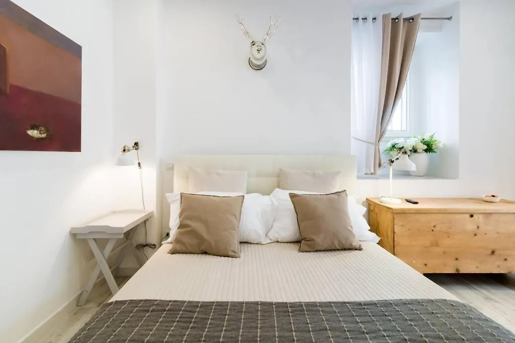 Apartment Vatican Momahouse Luxury By Varental Rome