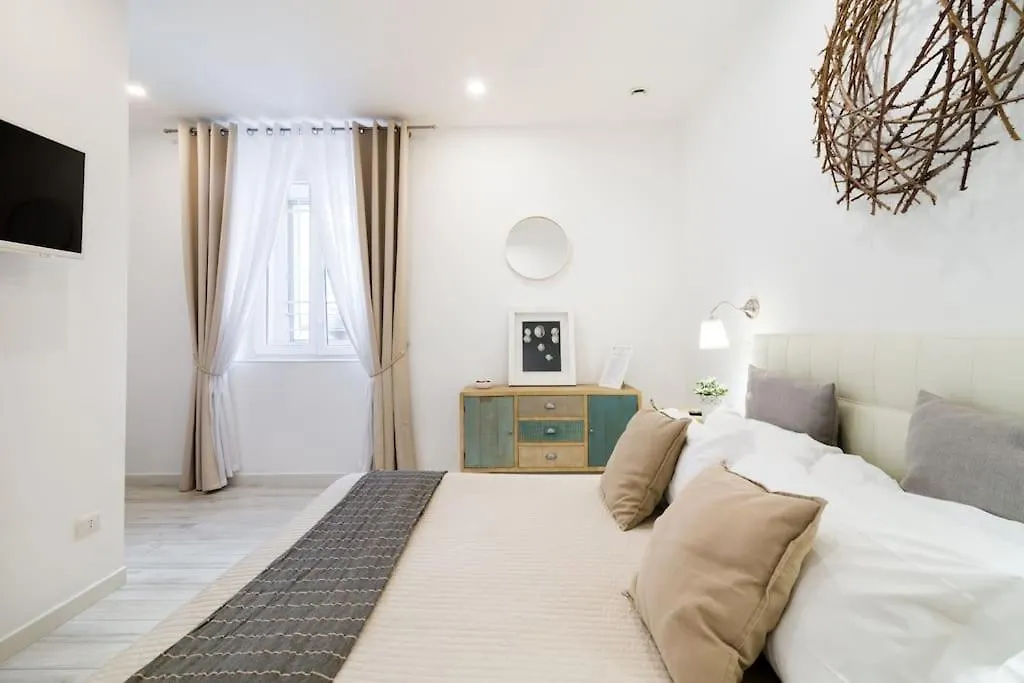 Apartment Vatican Momahouse Luxury By Varental Rome