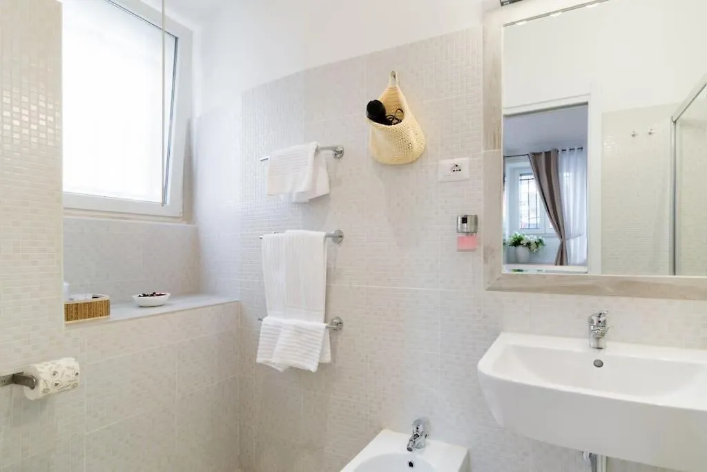 Apartment Vatican Momahouse Luxury By Varental Rome